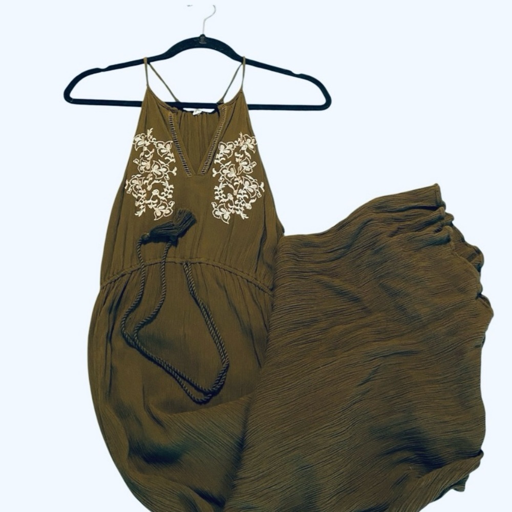 Love Tree Olive Green Maxi Dress with White Embroidery